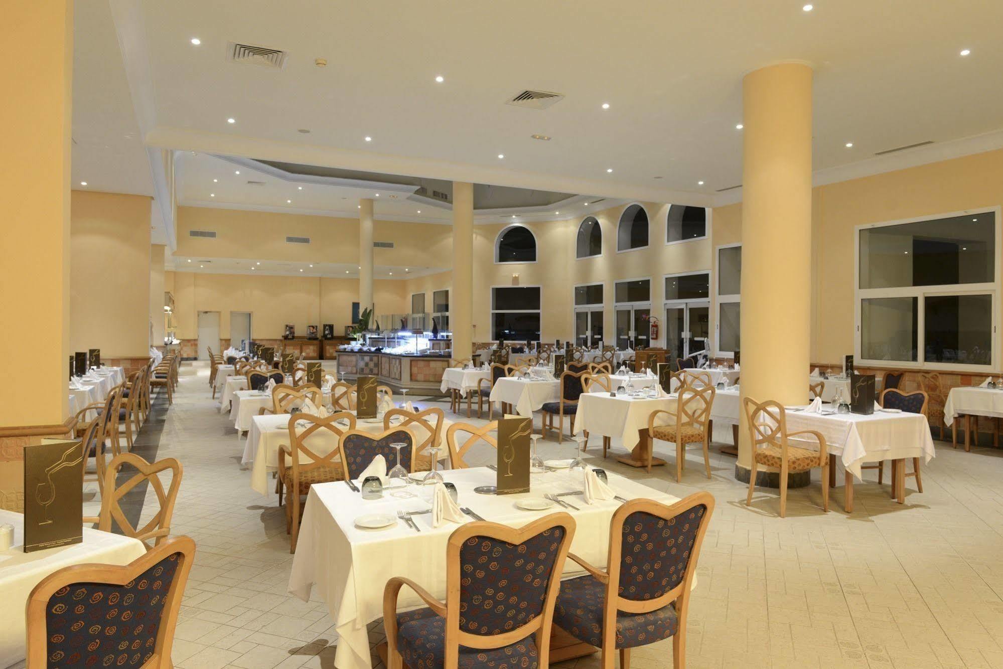 Vincci Saphir Palace & Spa Hotel Yasmine Hammamet Bagian luar foto