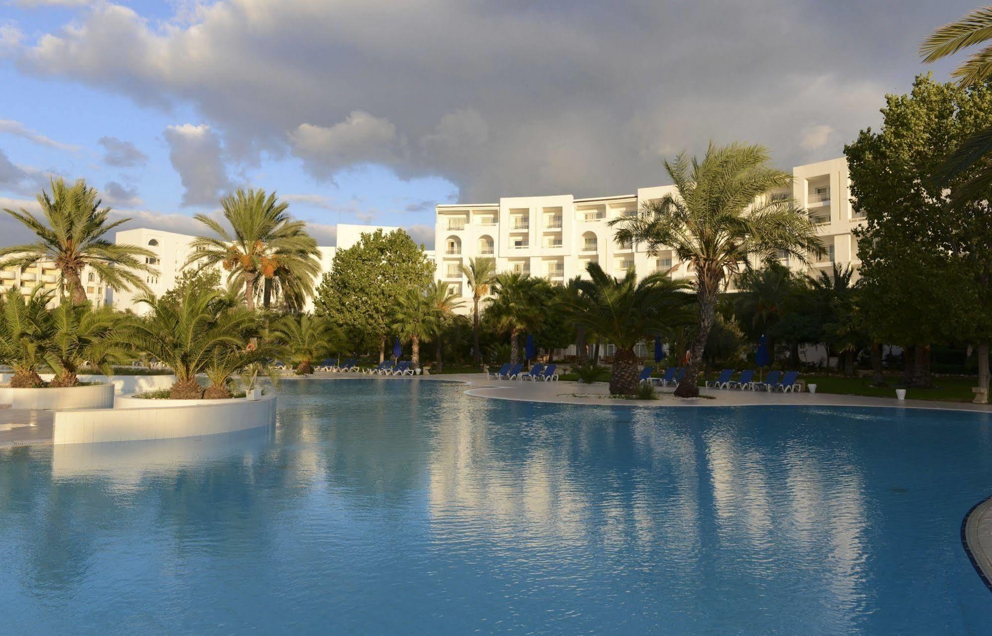 Vincci Saphir Palace & Spa Hotel Yasmine Hammamet Bagian luar foto